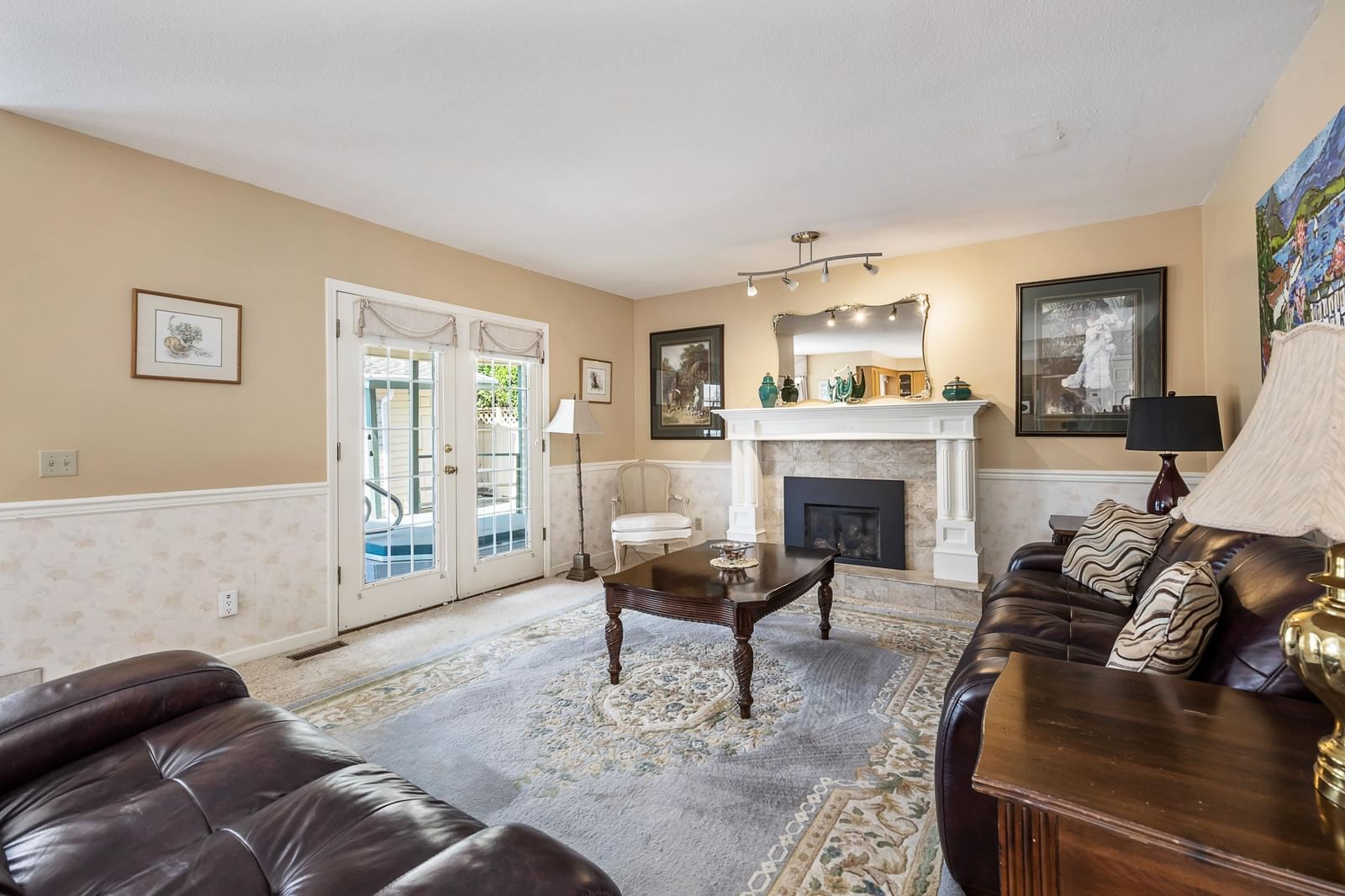 Listing Image 14