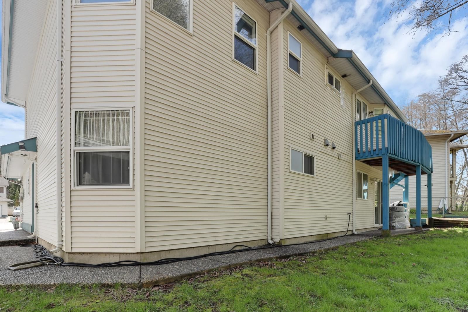 Listing Image 28