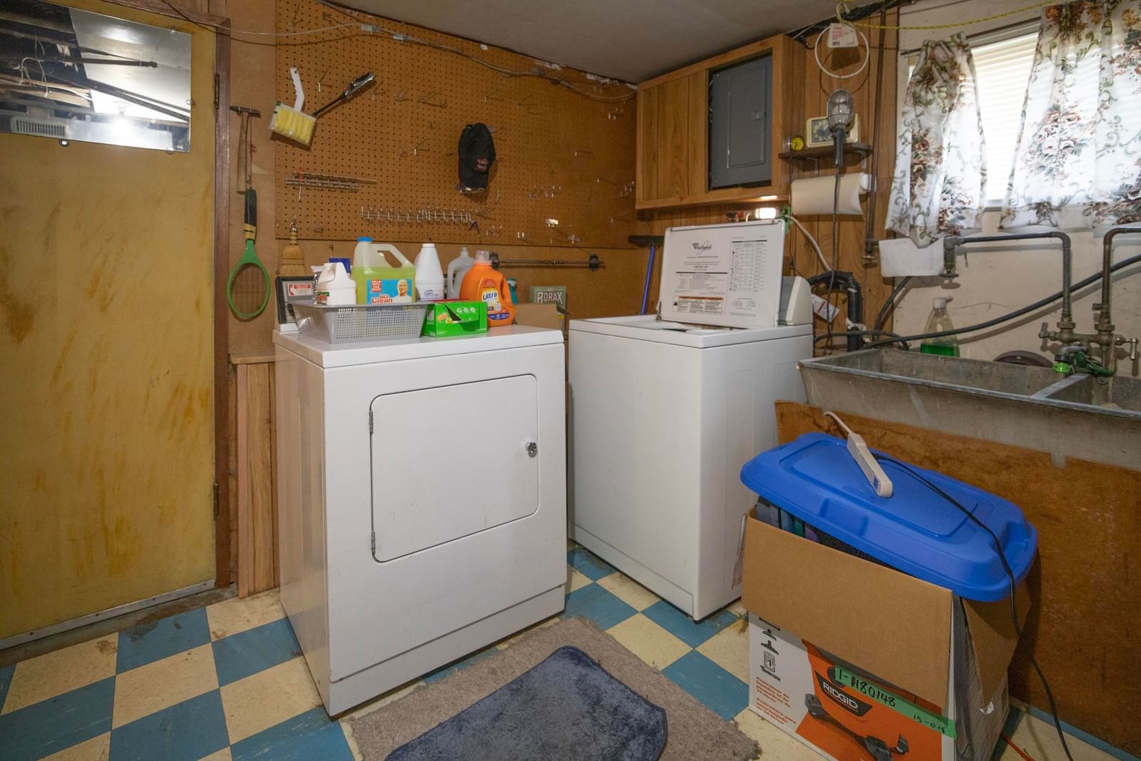 Listing Image 11