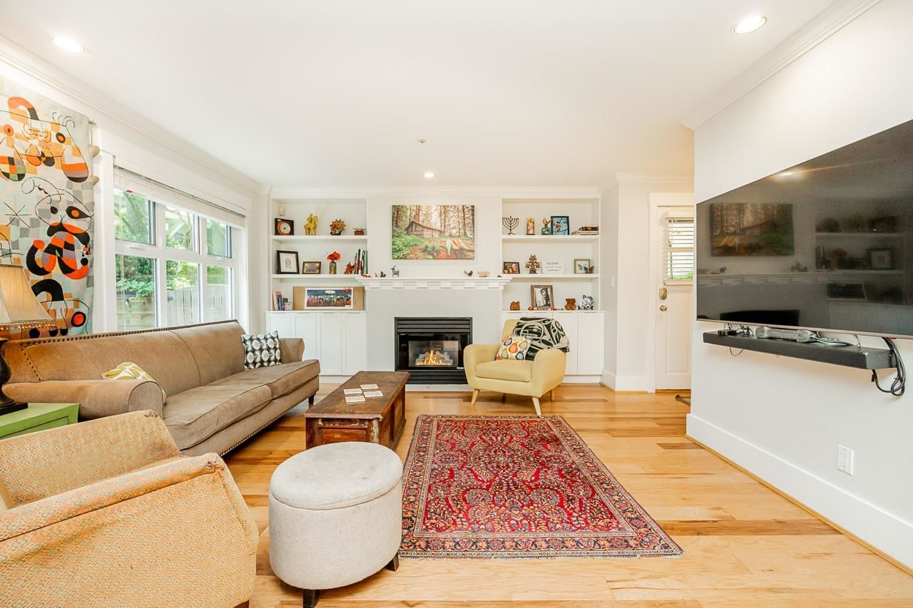 Listing Image 11