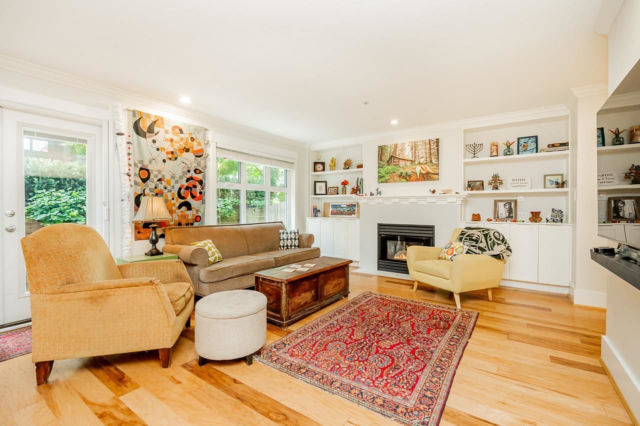 Listing Image 12