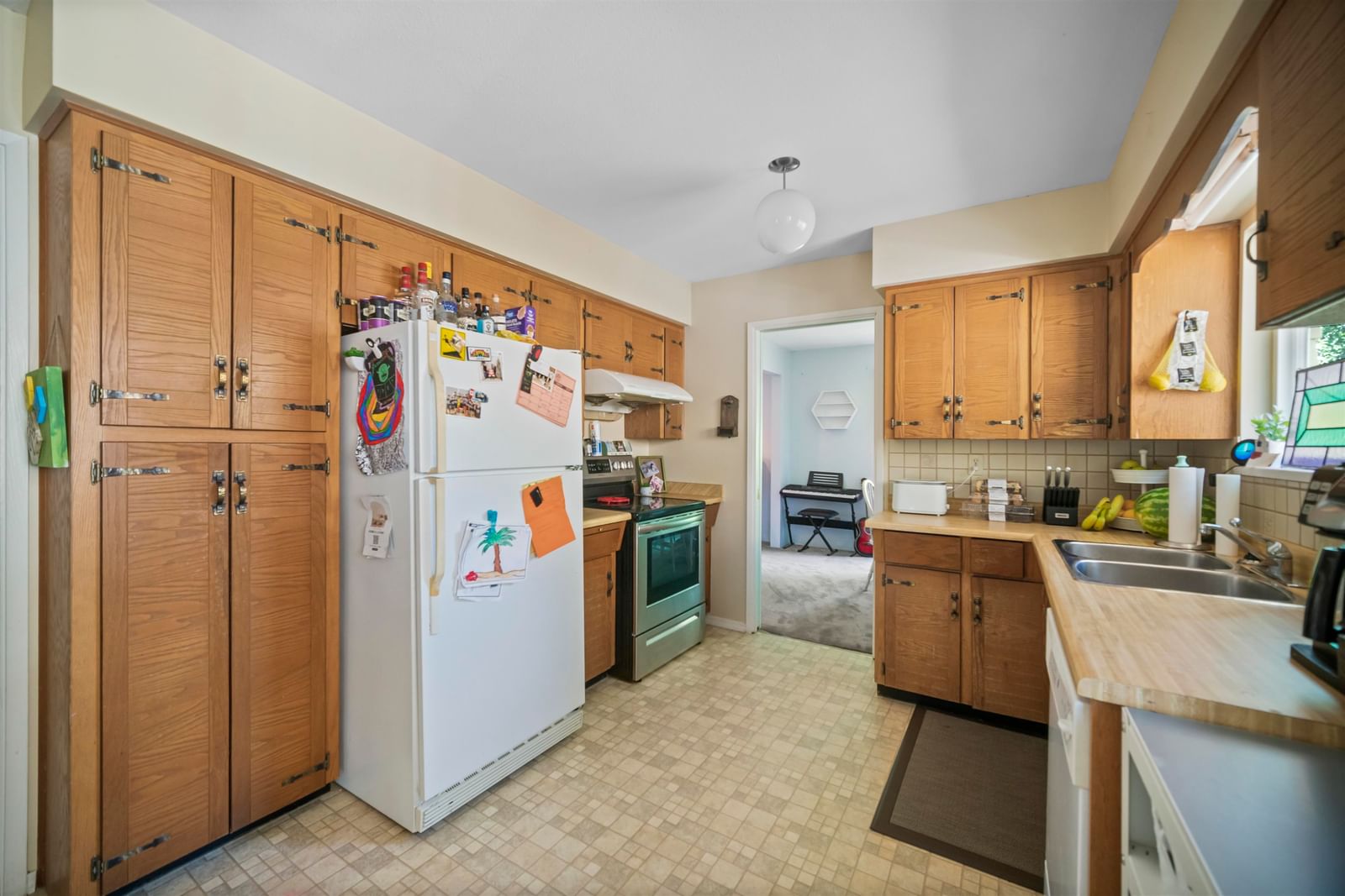 Listing Image 6