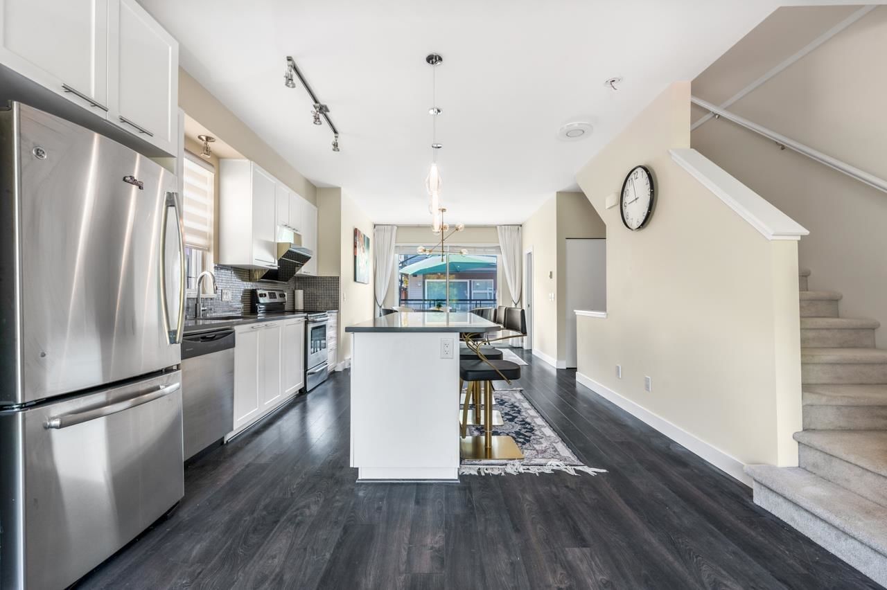 Listing Image 15