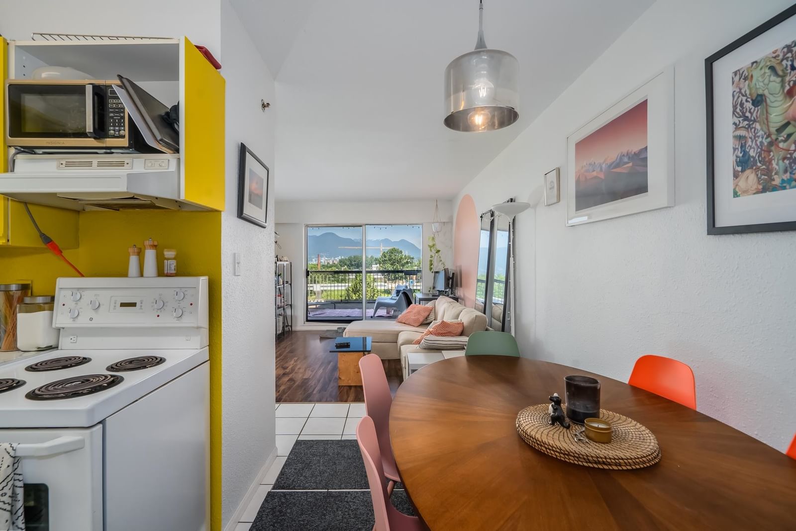 Listing Image 11