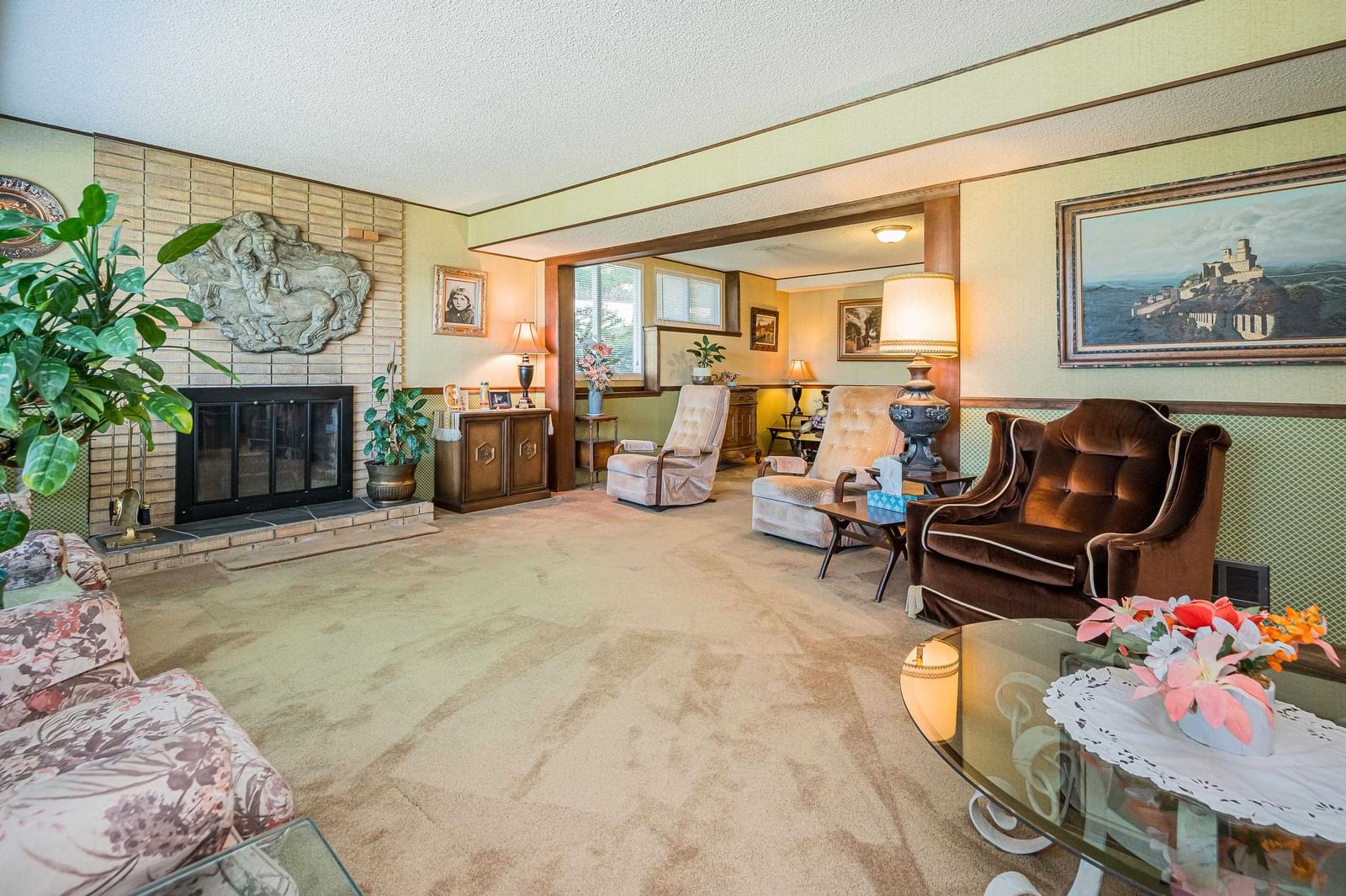 Listing Image 10