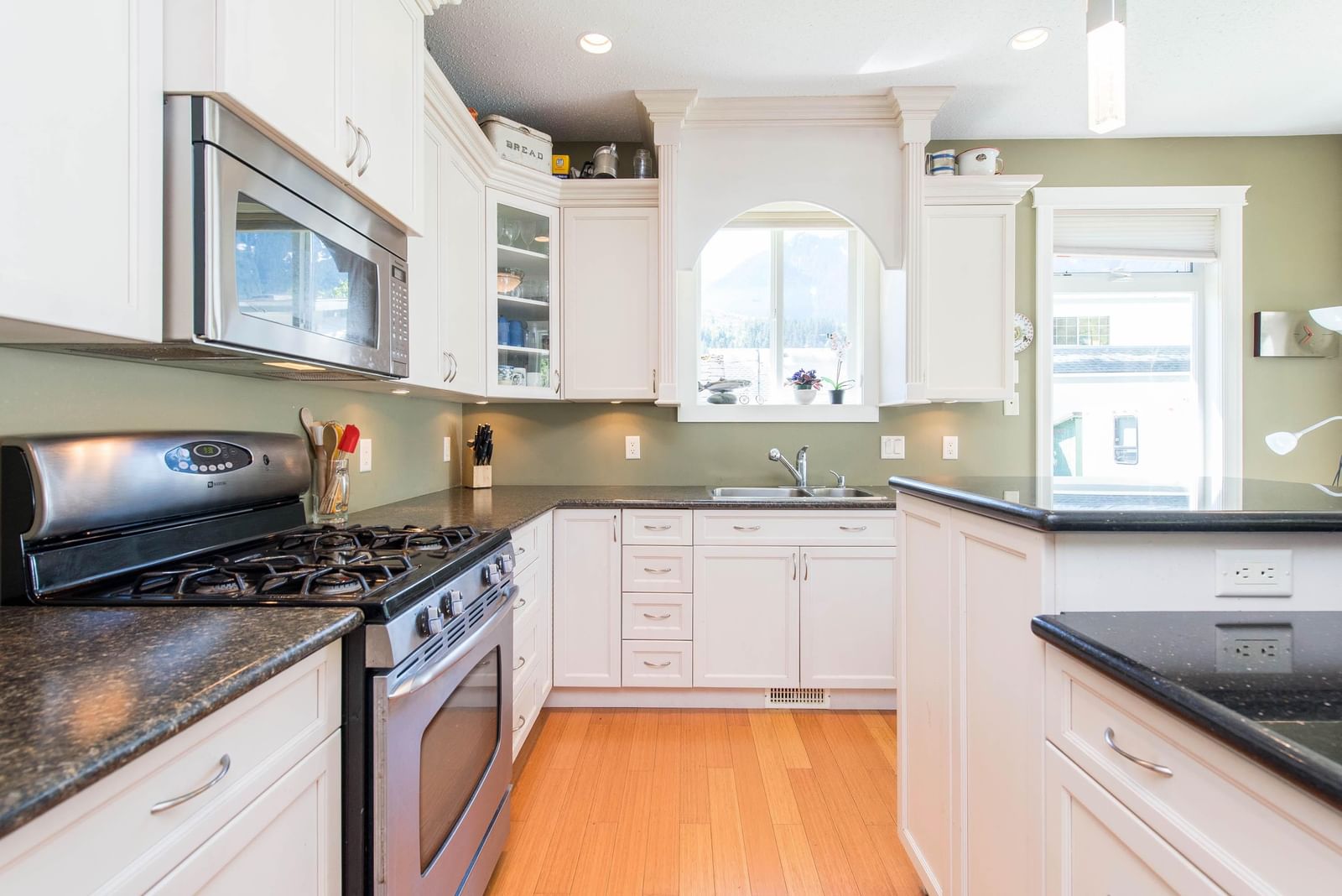 Listing Image 15