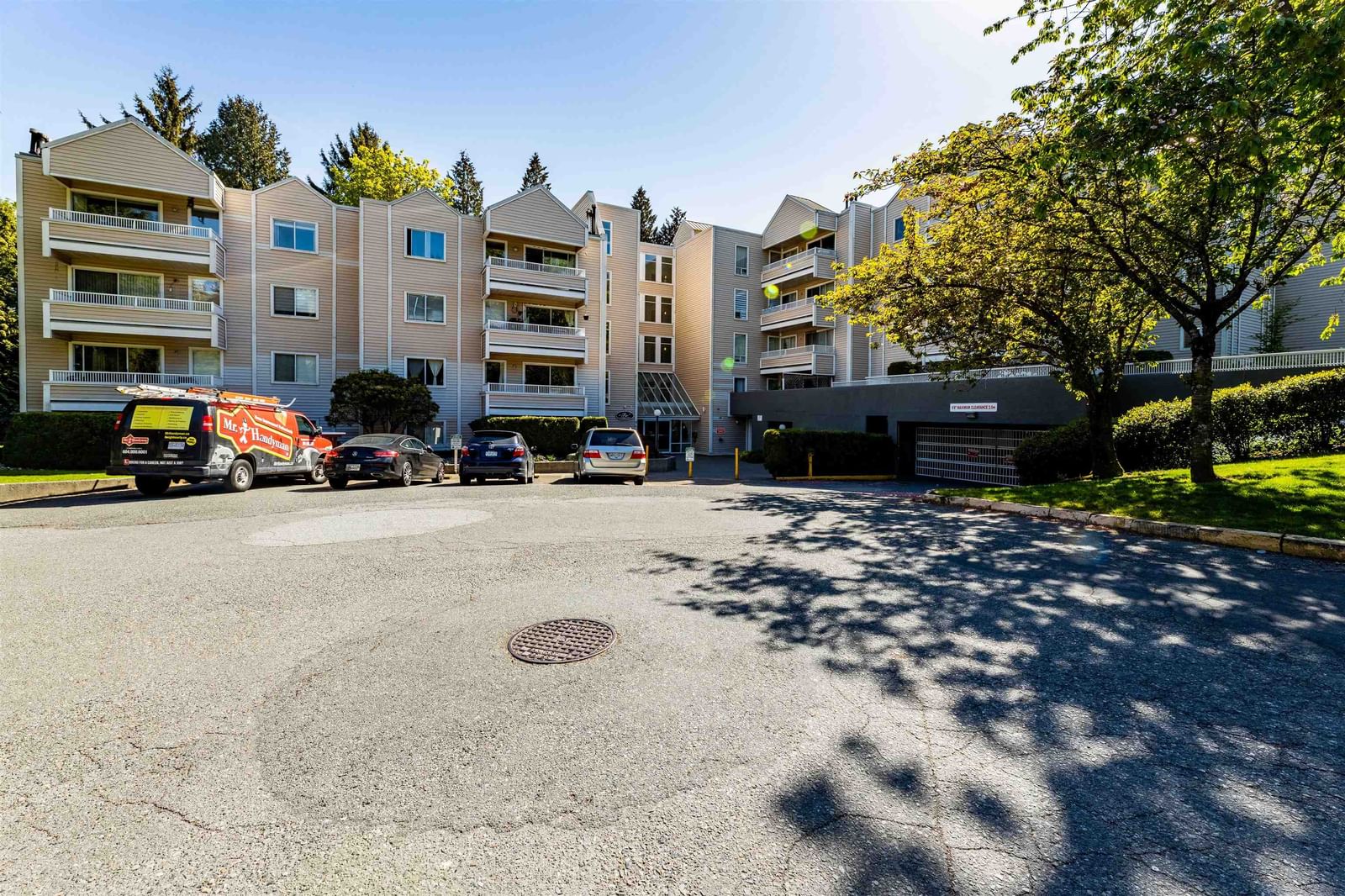 Listing Image 10