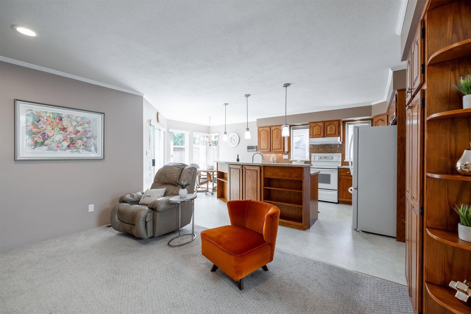 Listing Image 17