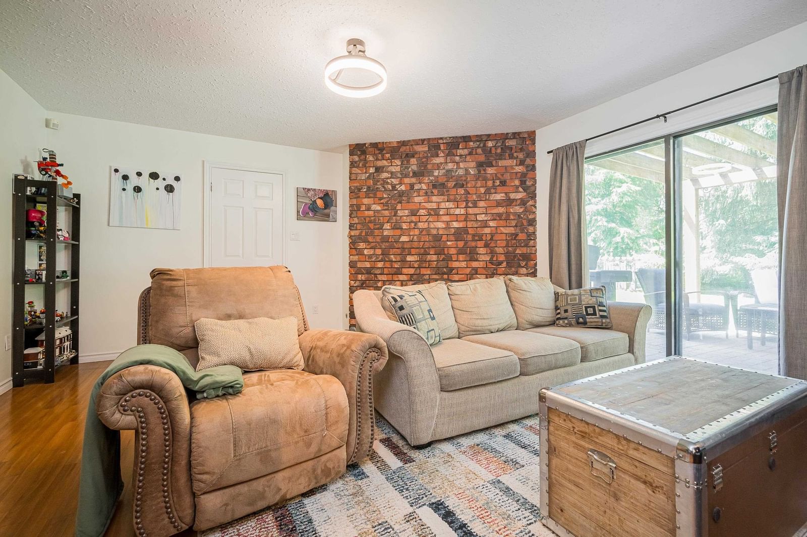 Listing Image 13