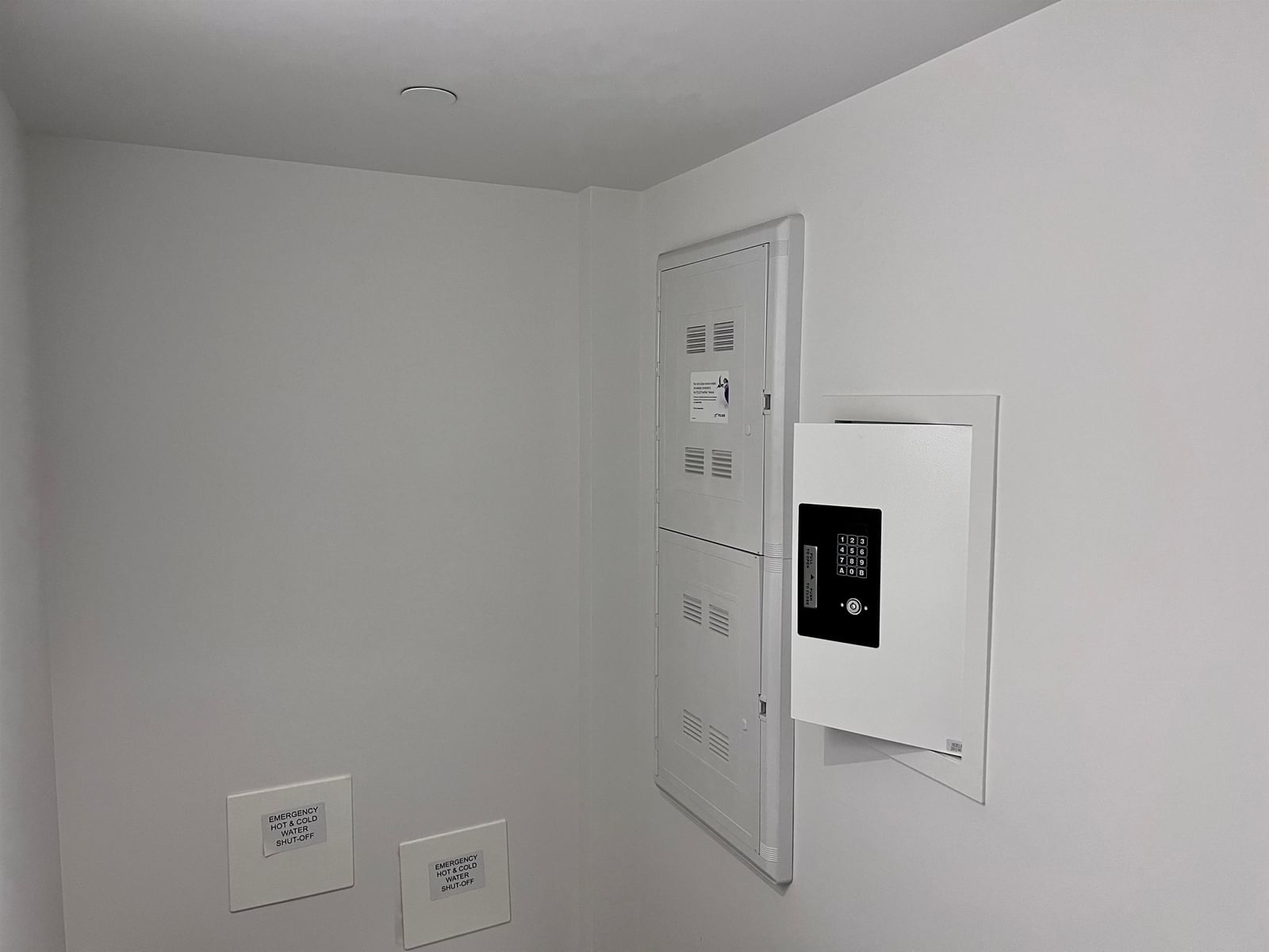 Listing Image 17