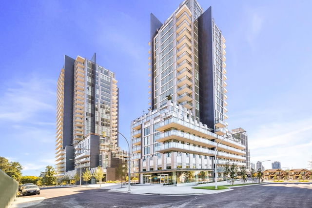 1403 - 7433 Cambie Street