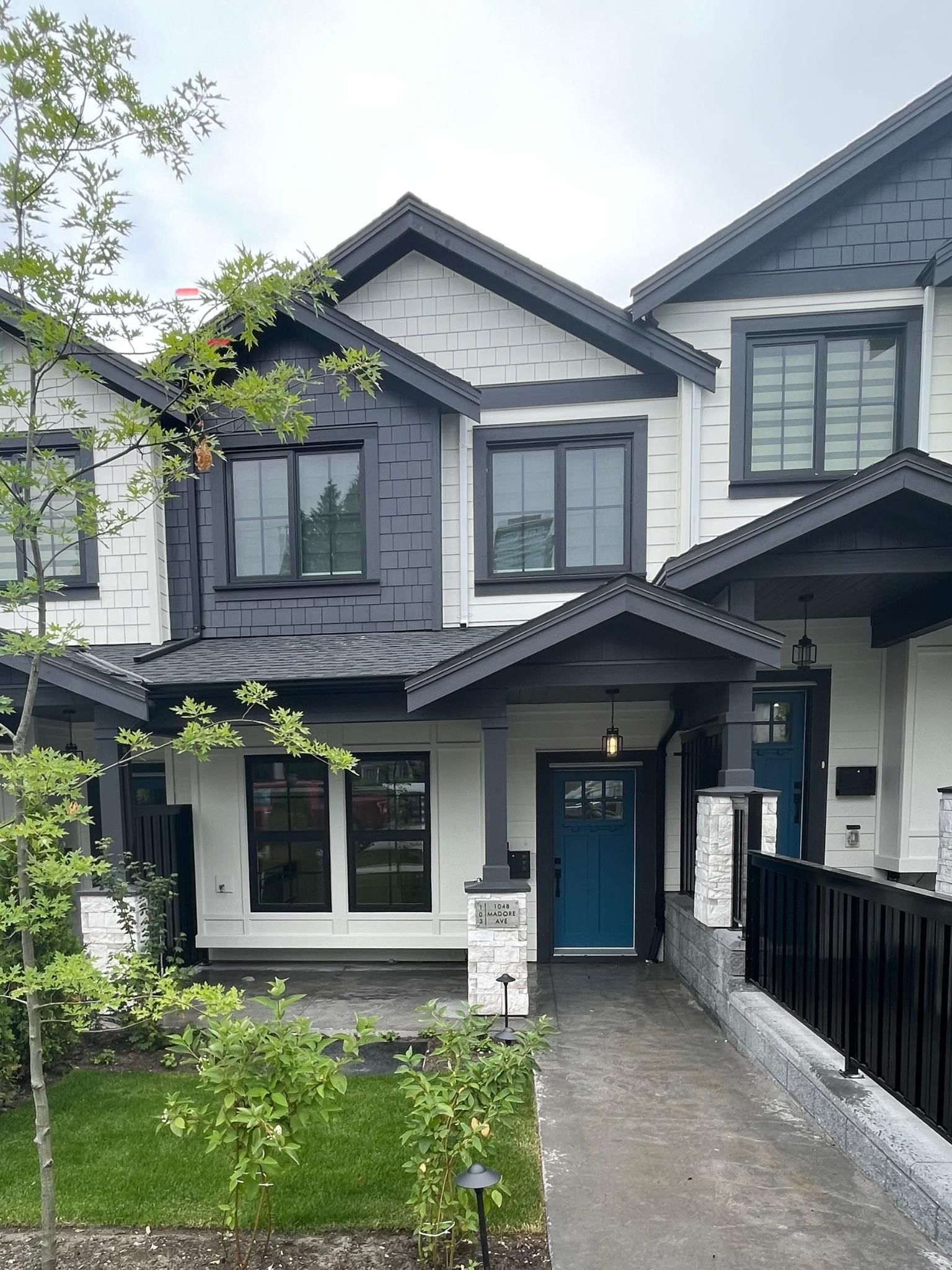 Listing Image 24