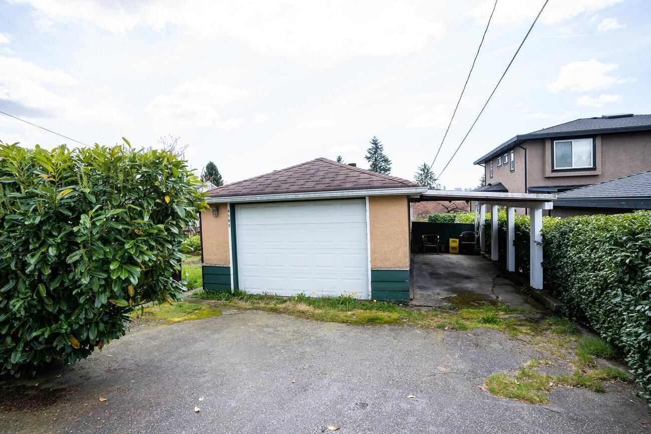 Listing Image 9