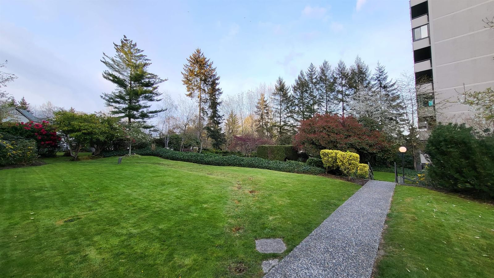 Listing Image 28