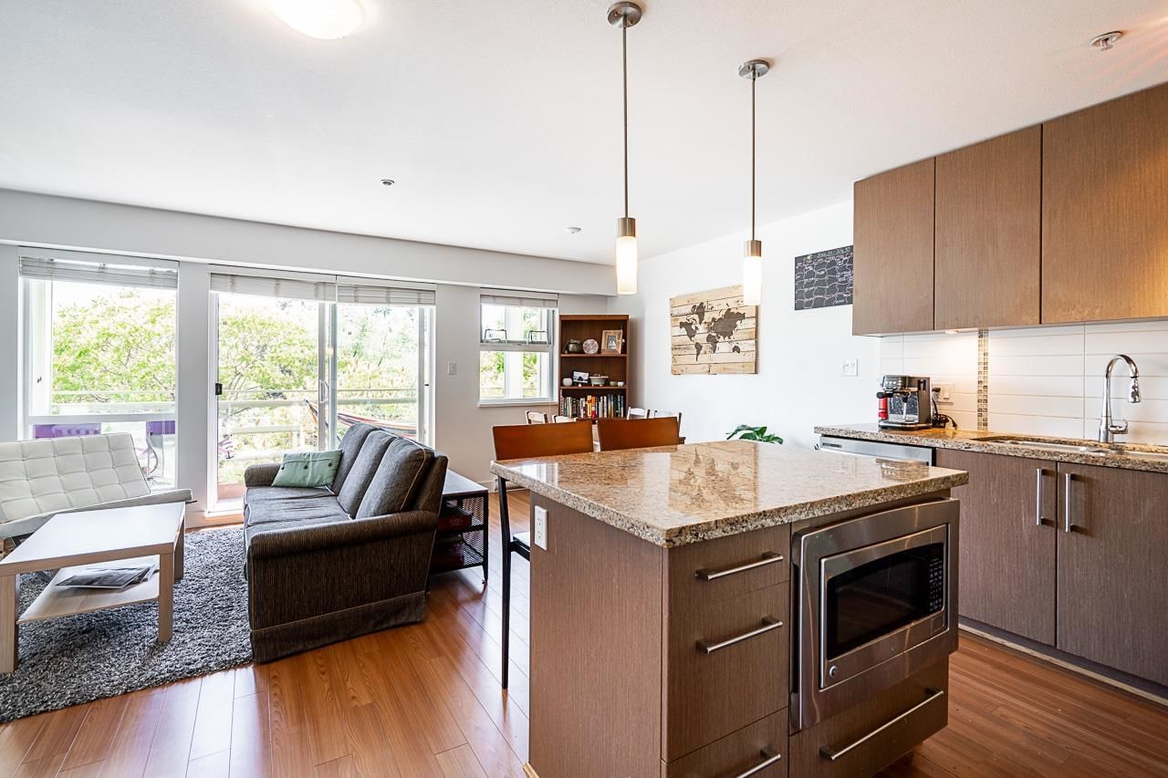 Listing Image 10