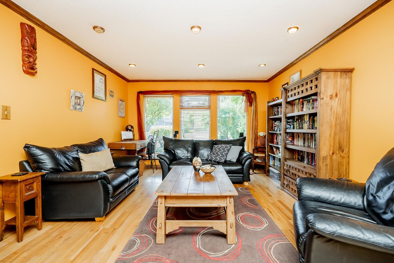 Listing Image 6