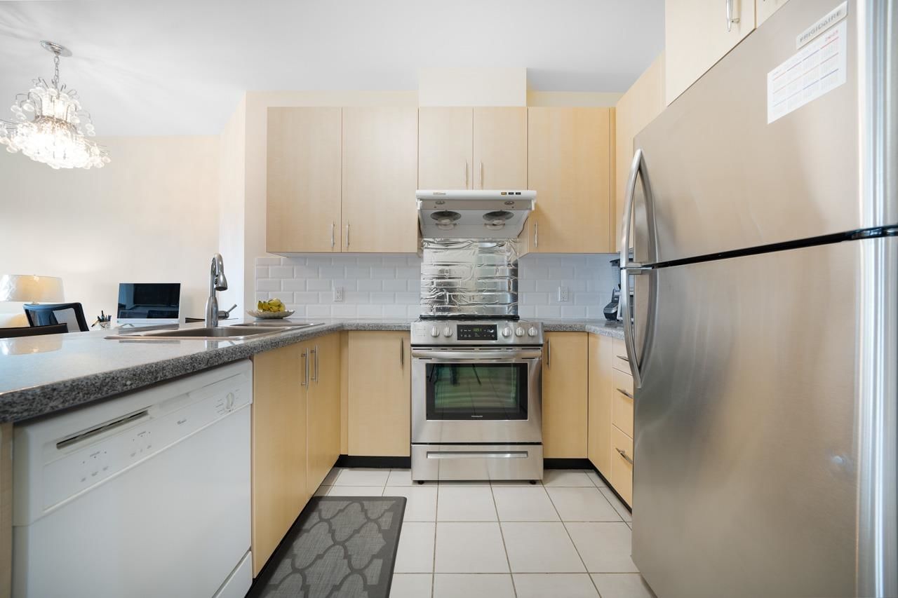 Listing Image 5