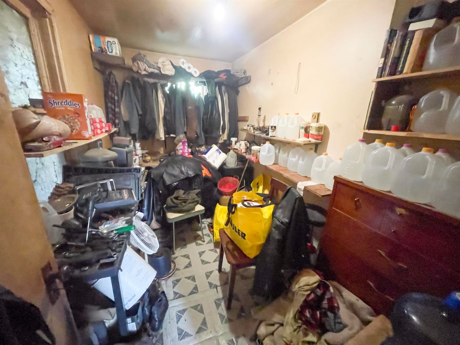 Listing Image 10