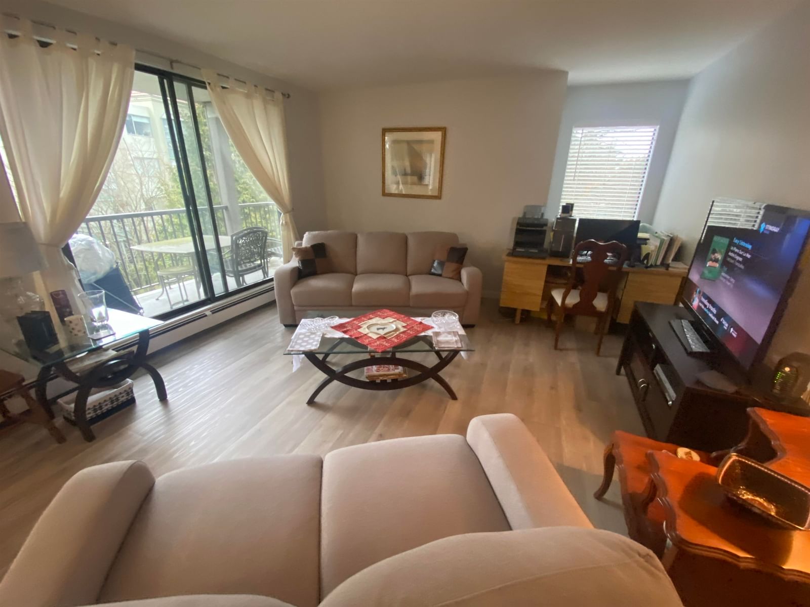 Listing Image 16