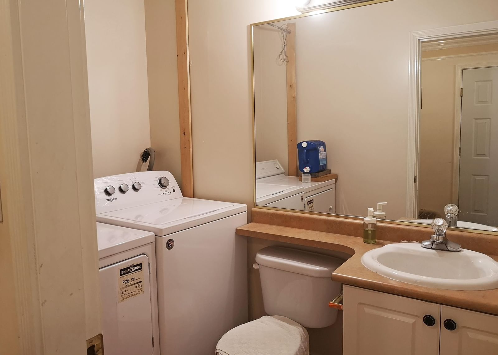 Listing Image 19