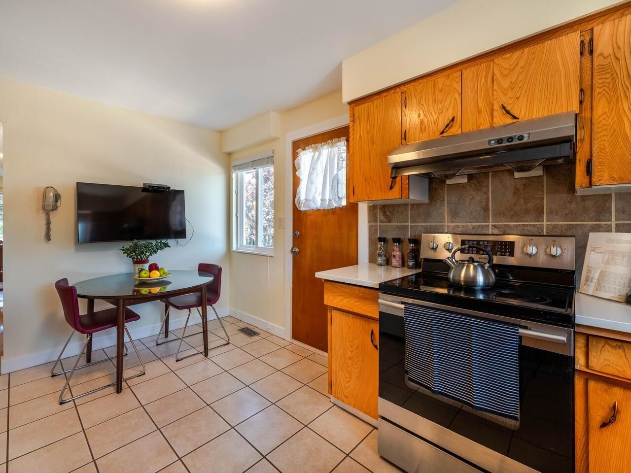 Listing Image 12