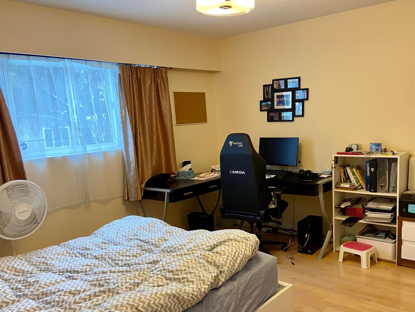 Listing Image 10