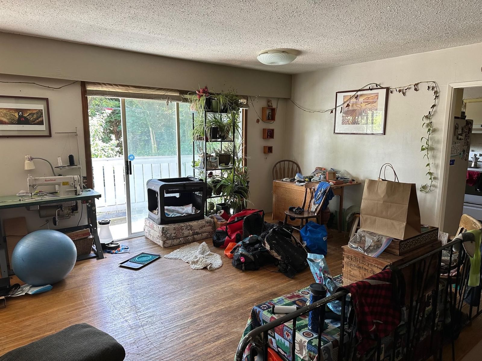 Listing Image 6