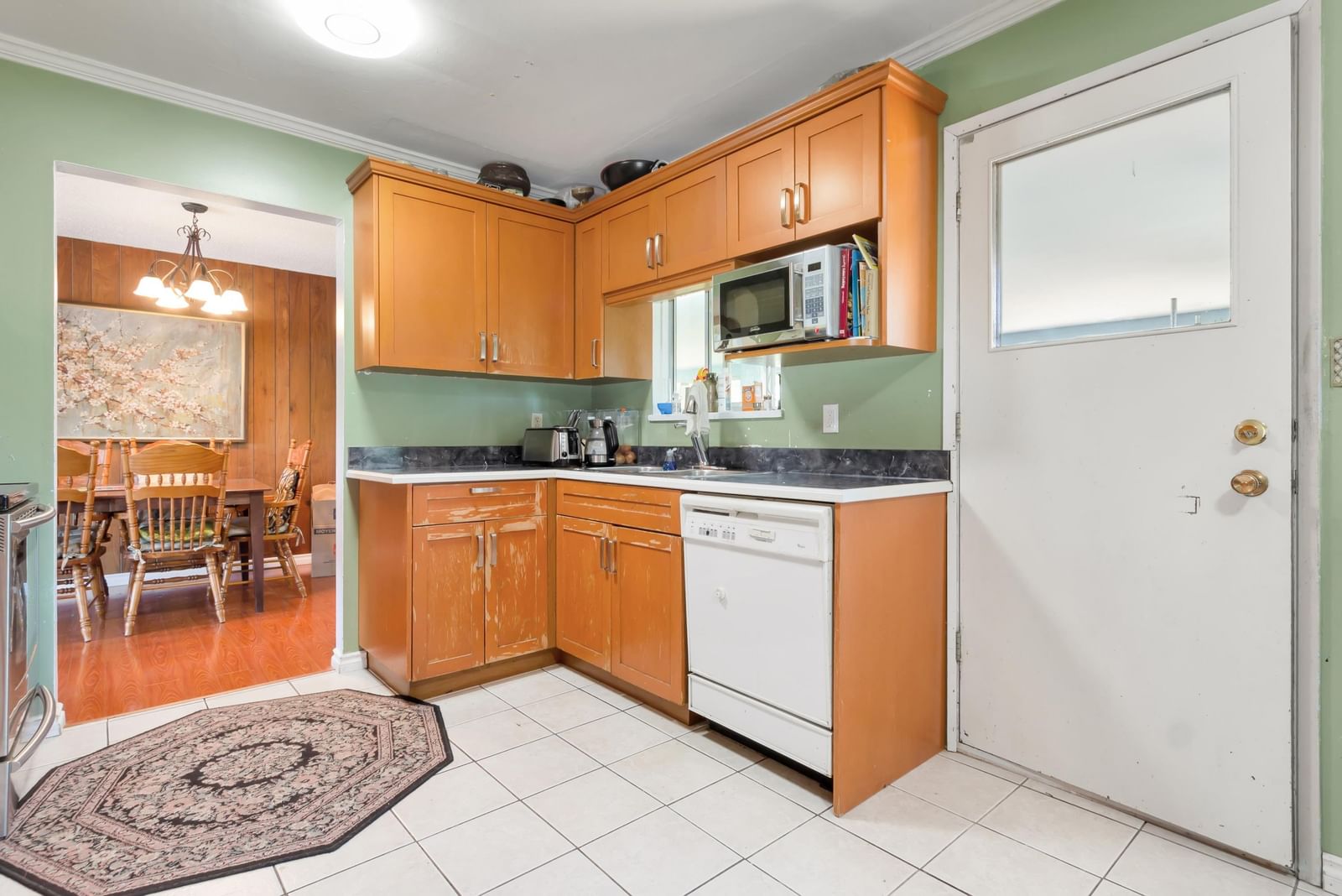 Listing Image 6