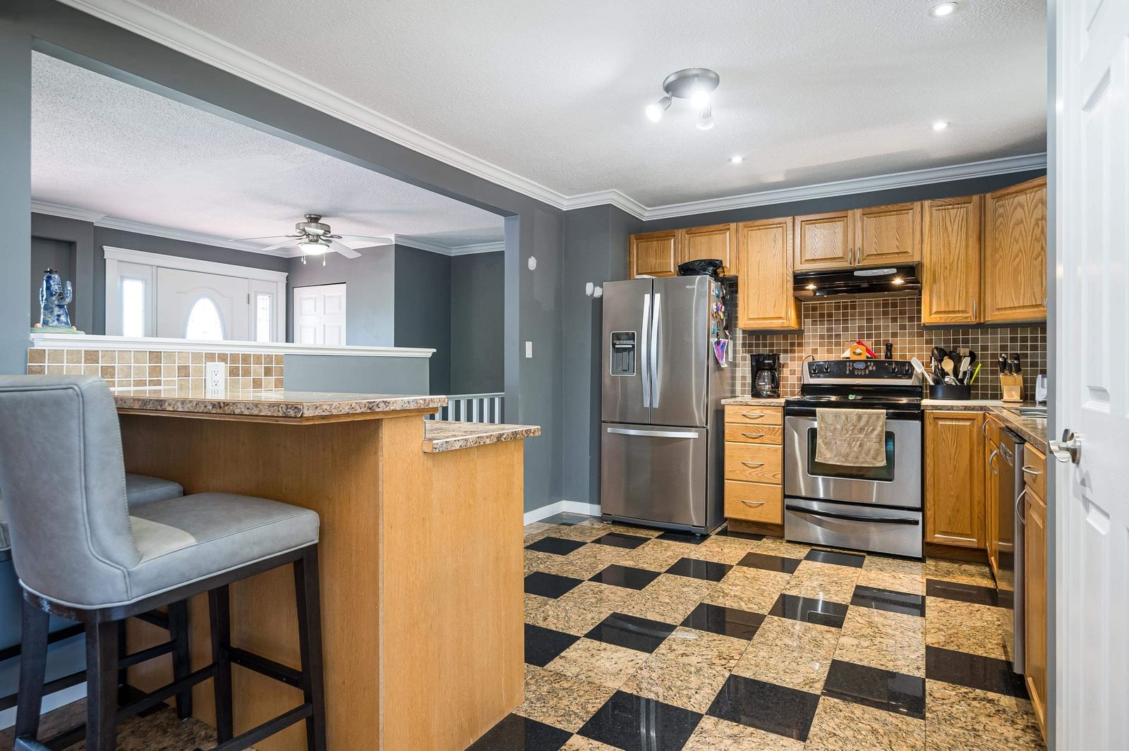 Listing Image 11