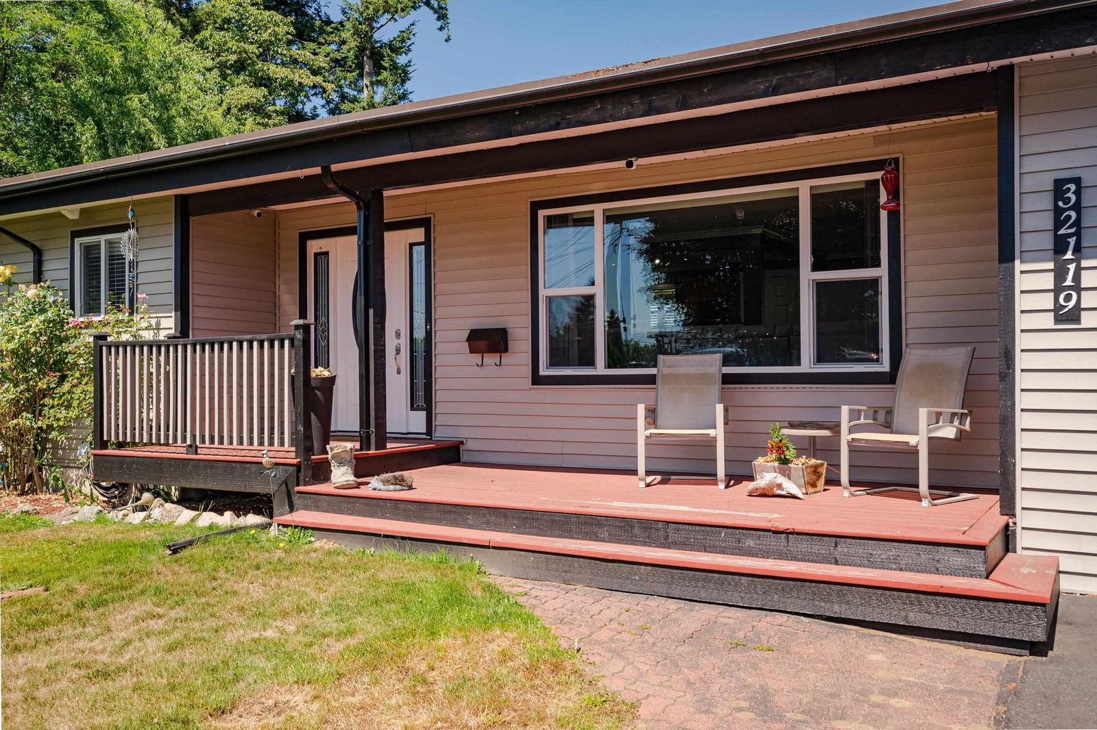 Listing Image 4
