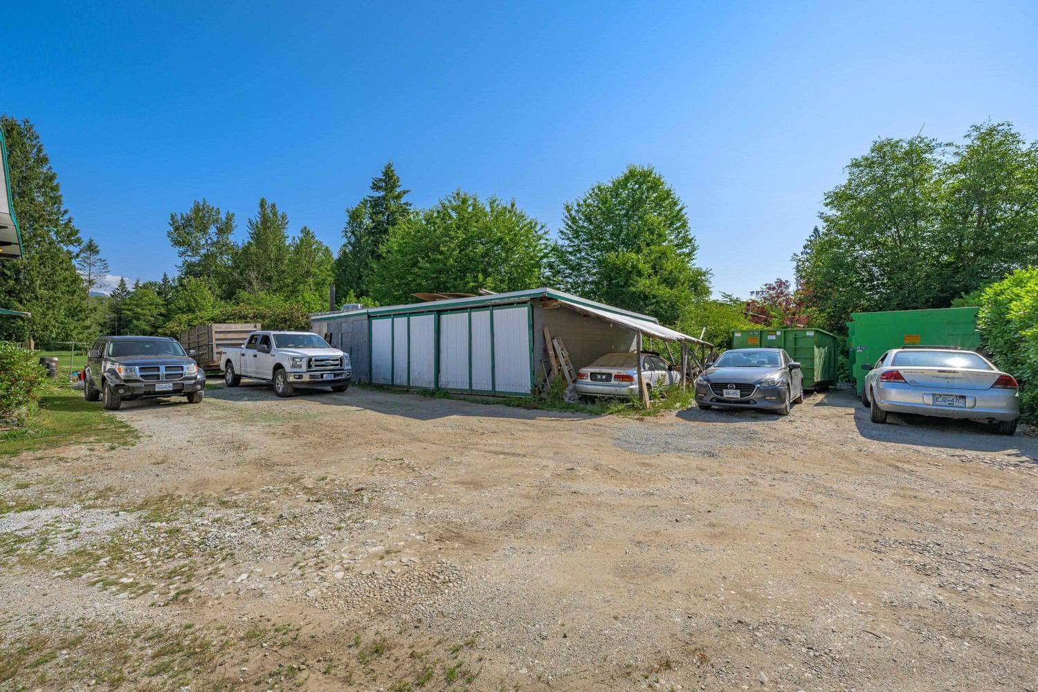 Listing Image 5