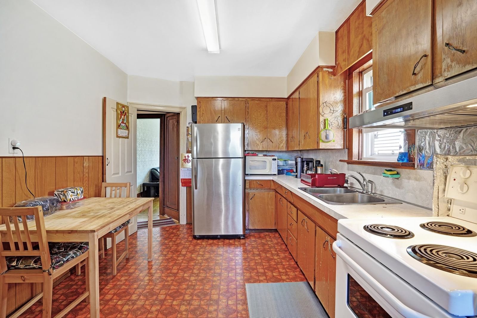 Listing Image 8