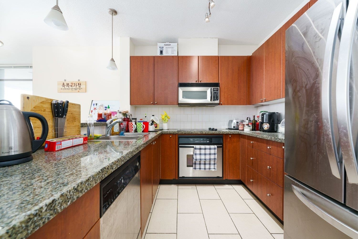 Listing Image 12