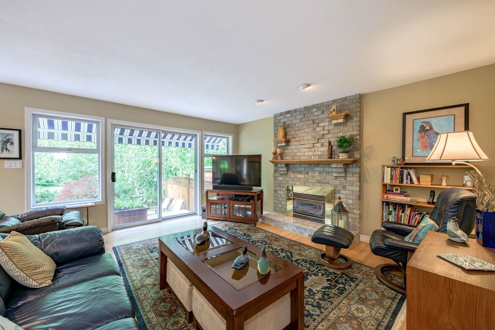 Listing Image 15