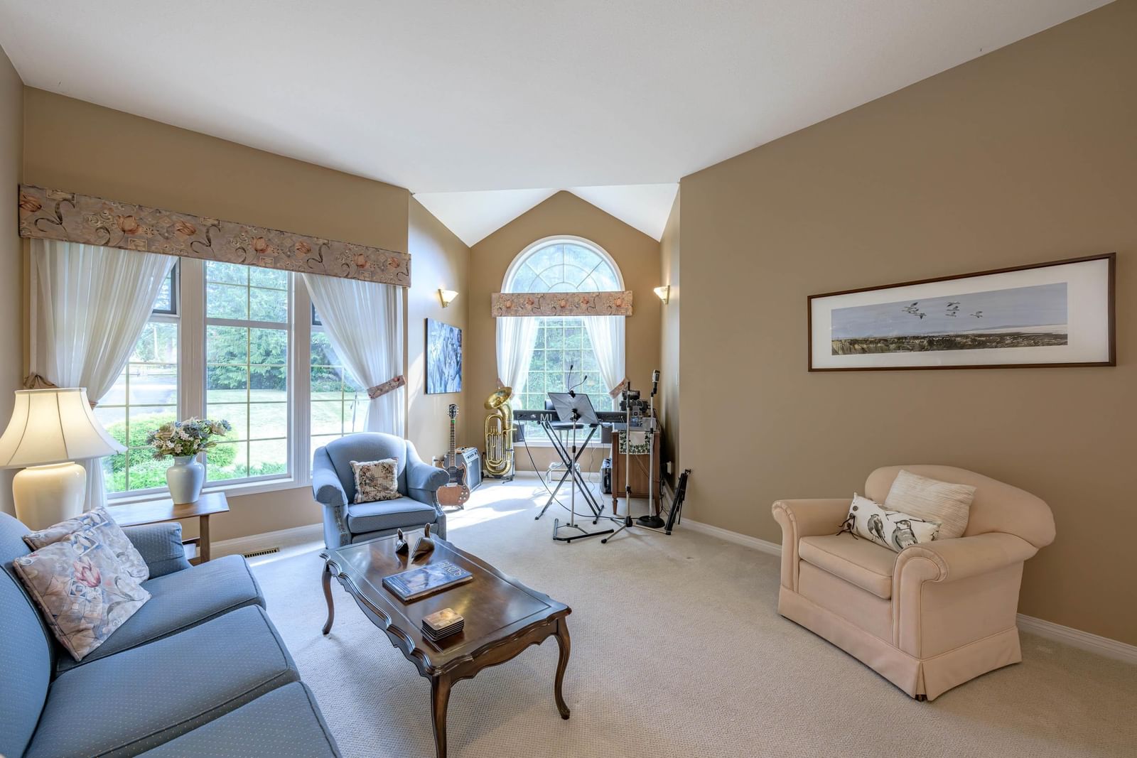Listing Image 5