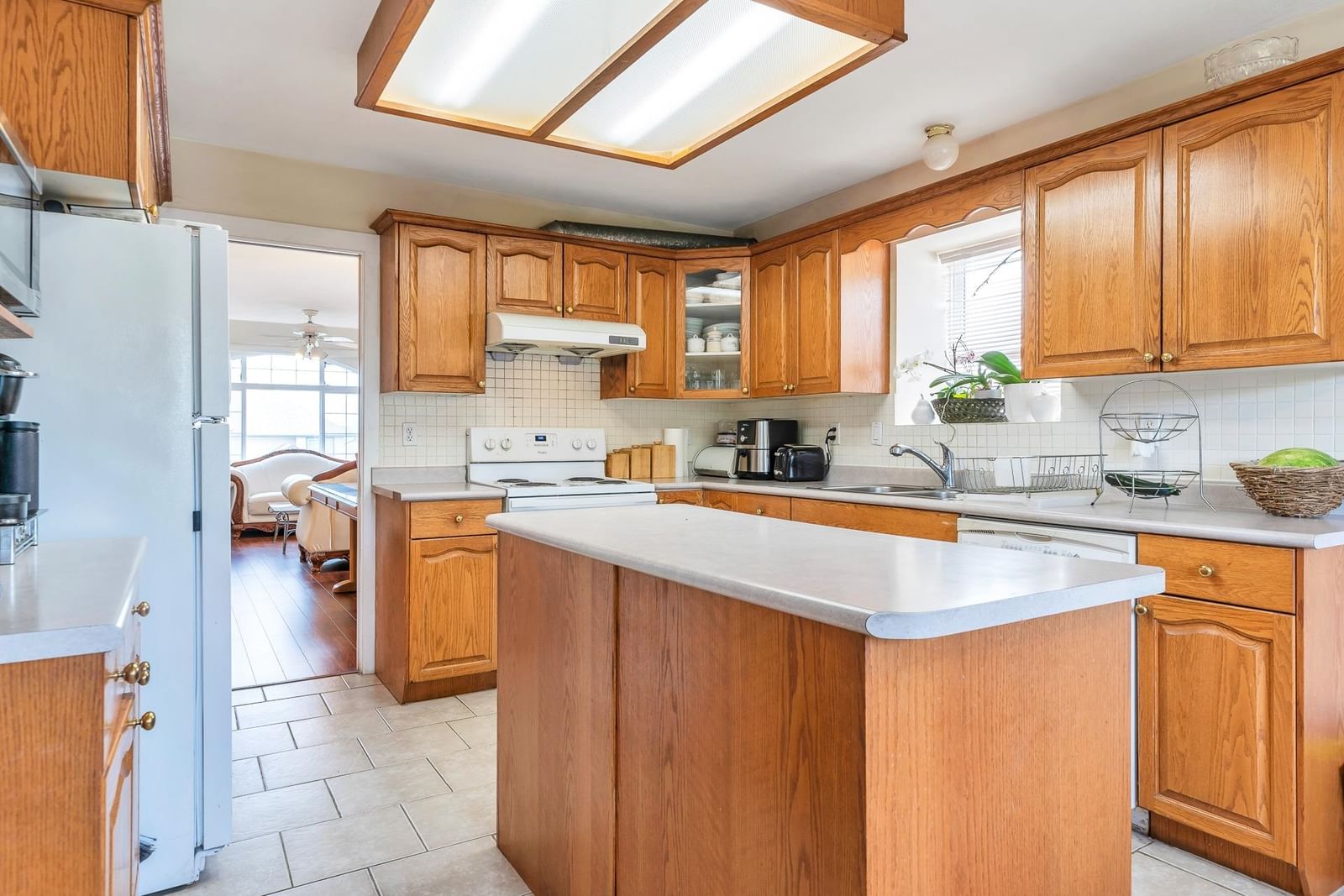 Listing Image 14