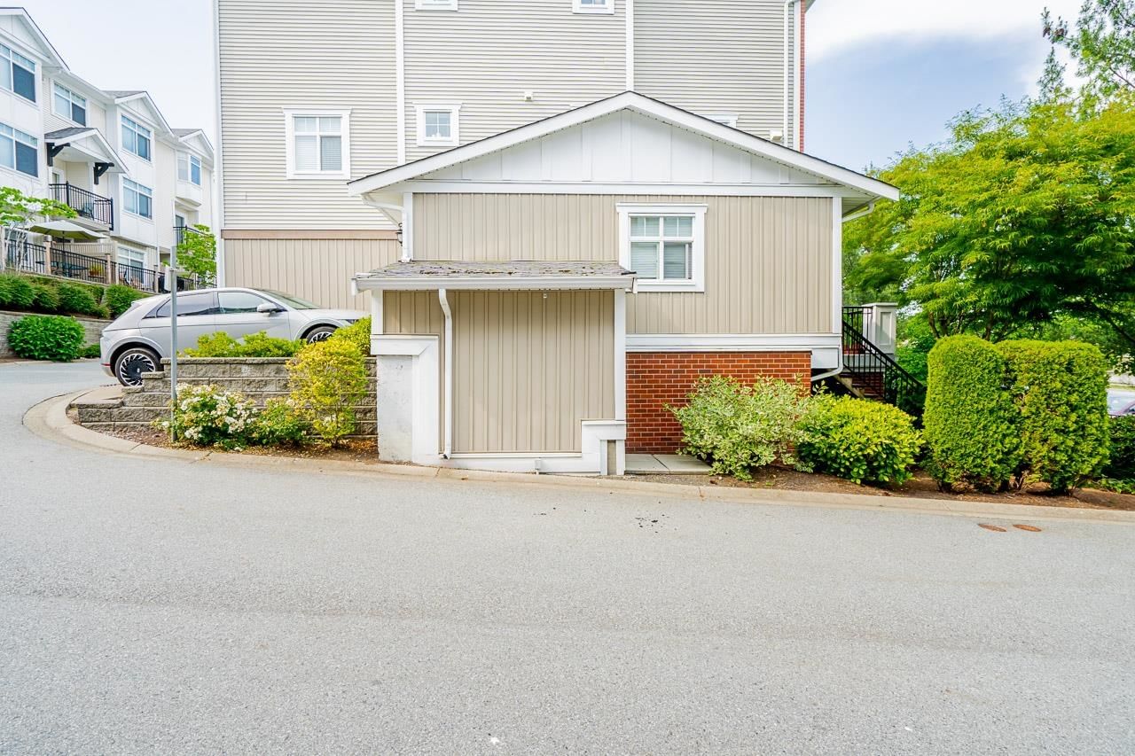Listing Image 28