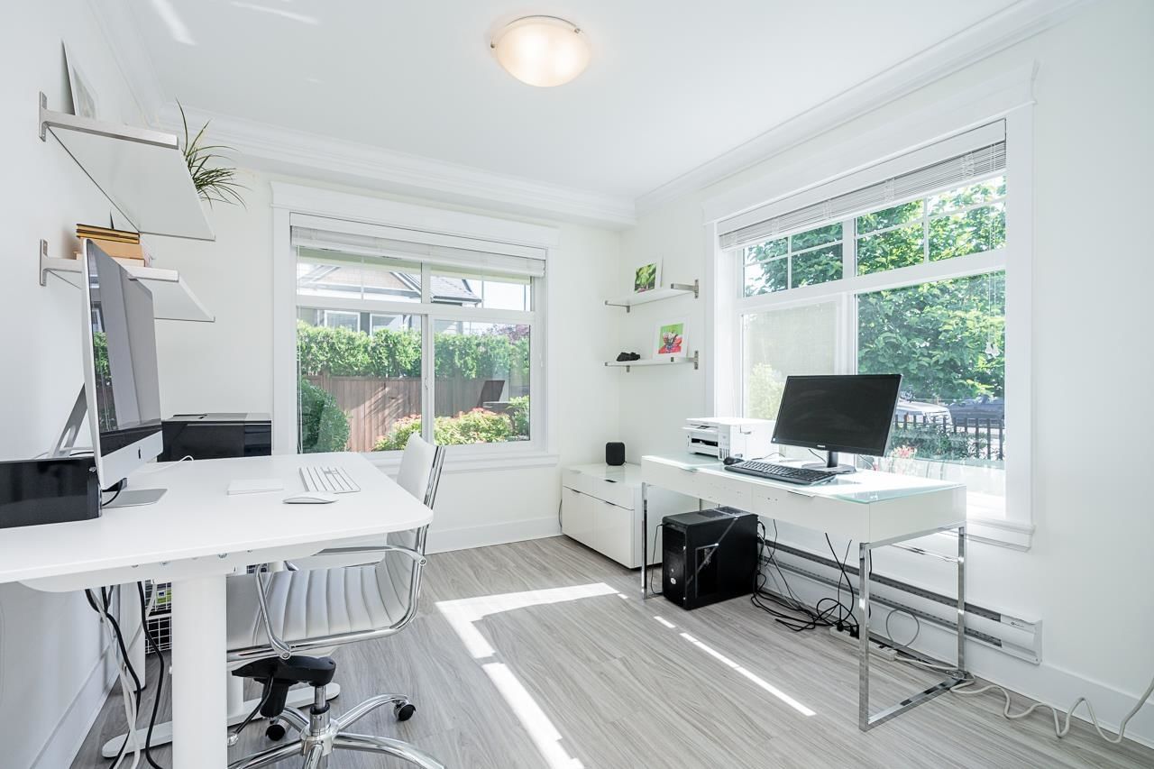 Listing Image 11