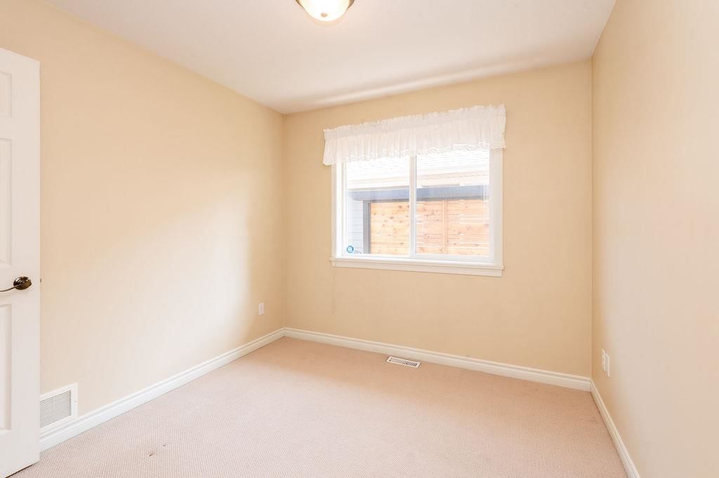 Listing Image 28
