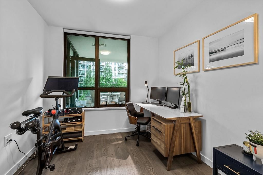 Listing Image 23