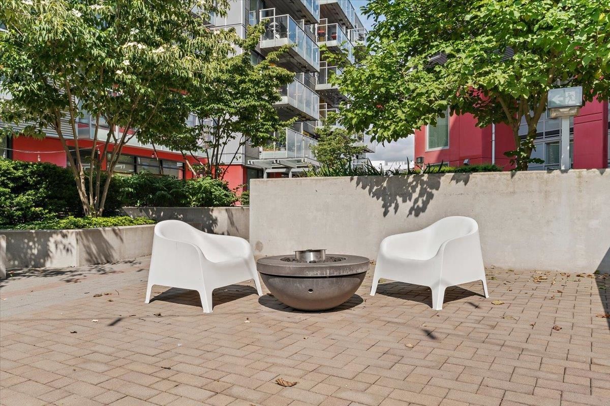 Listing Image 20