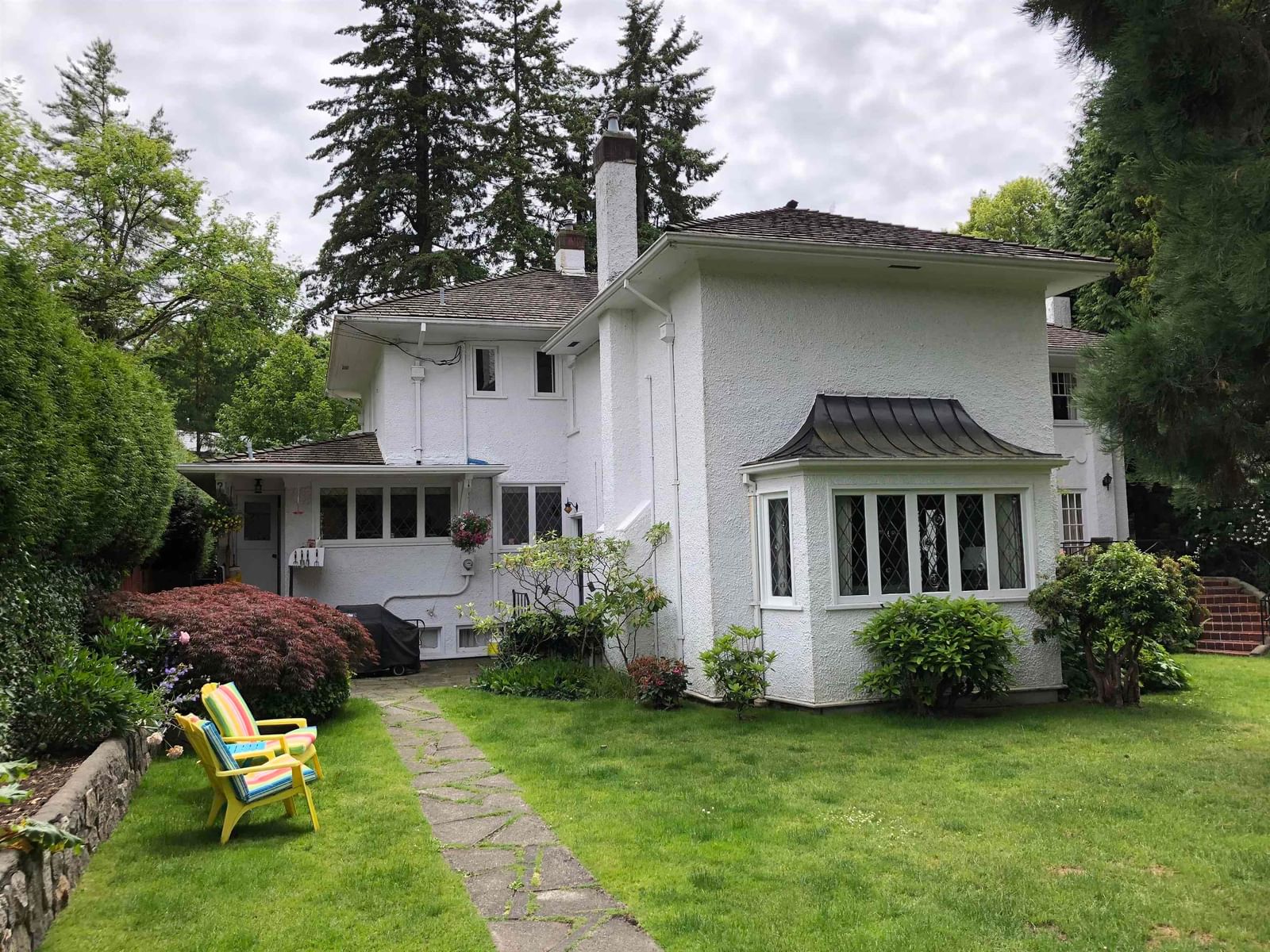 Listing Image 4