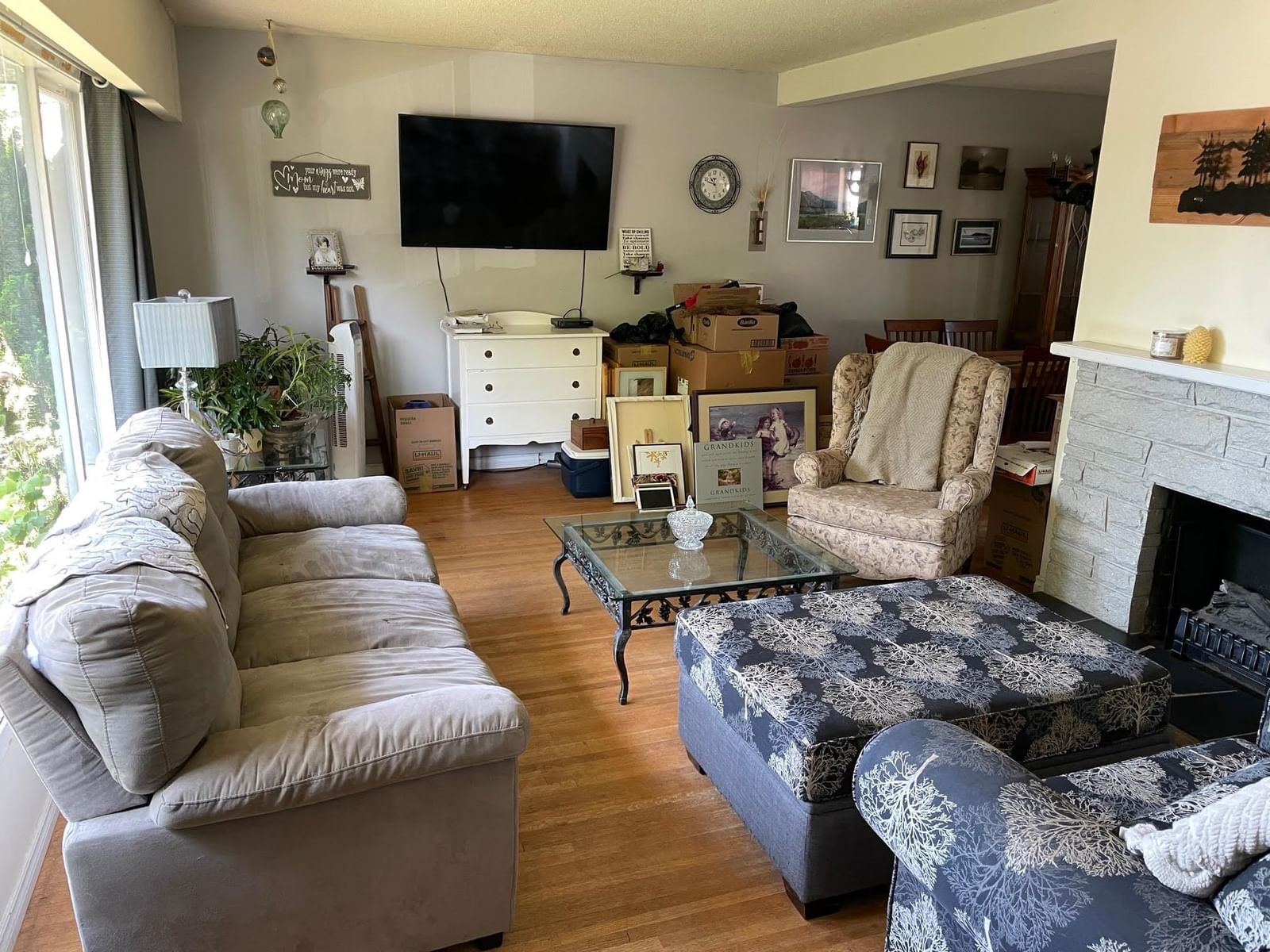 Listing Image 5