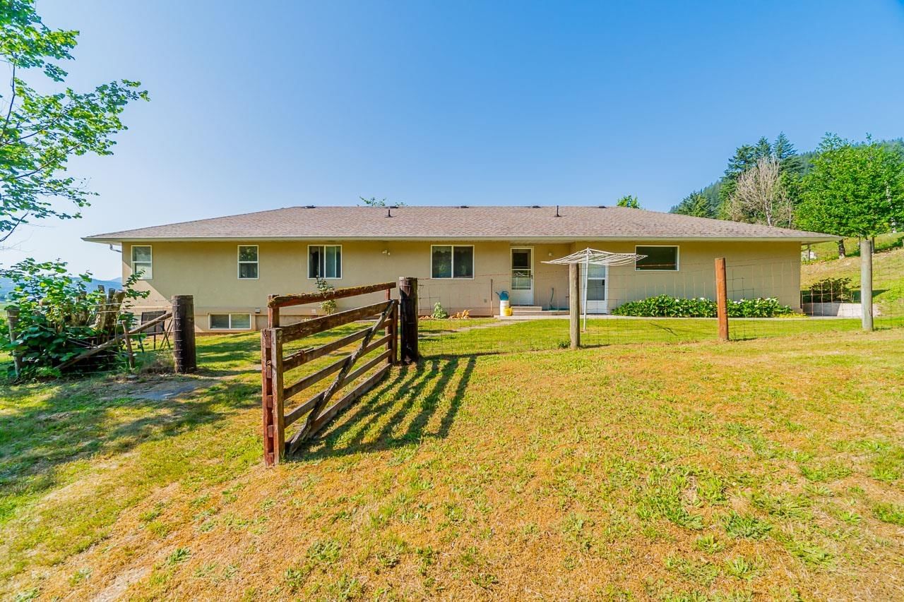 Listing Image 4