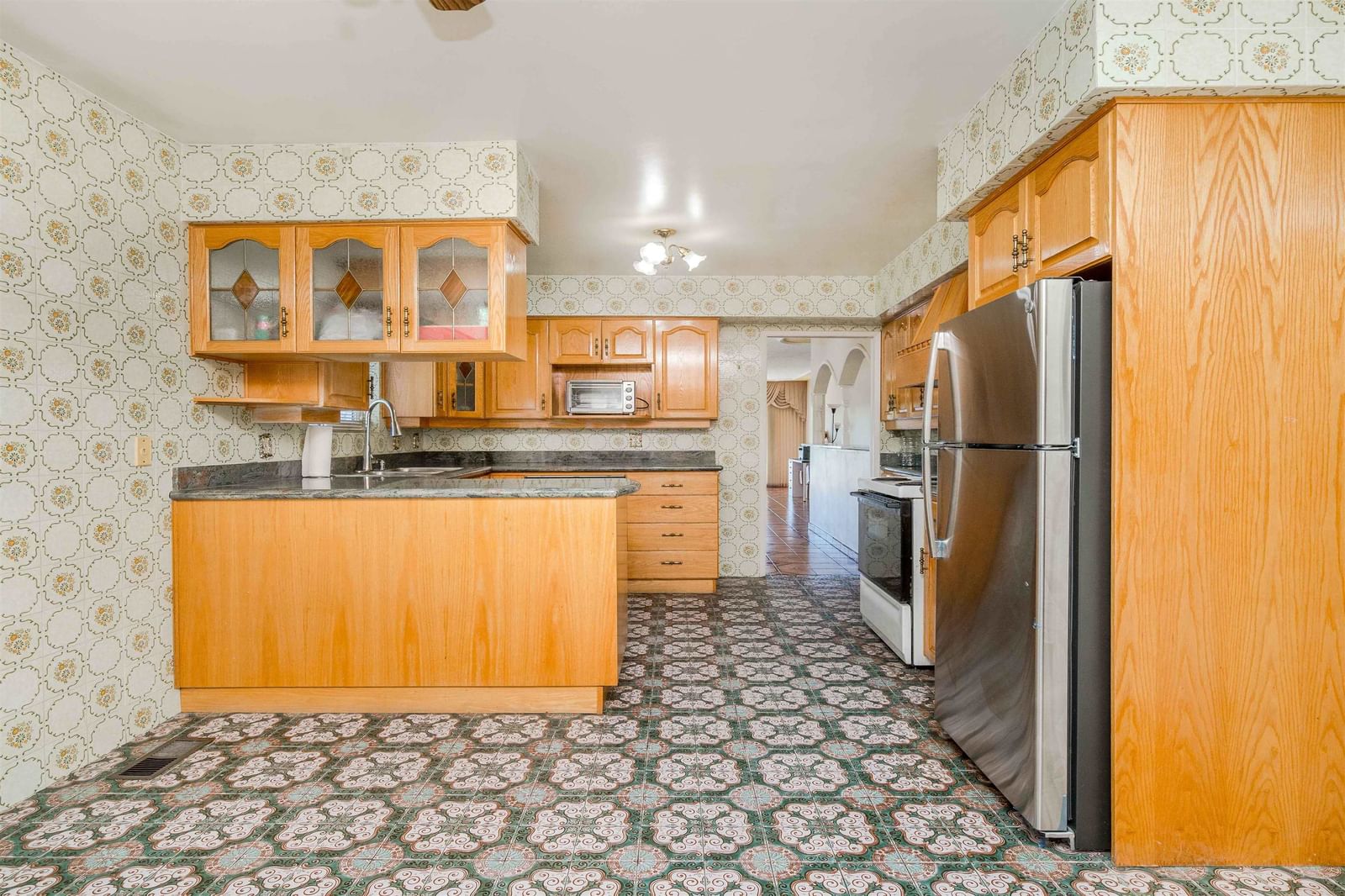 Listing Image 11