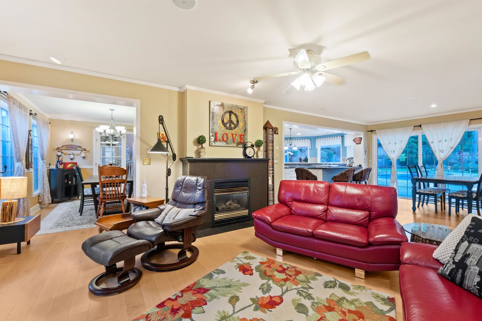 Listing Image 19