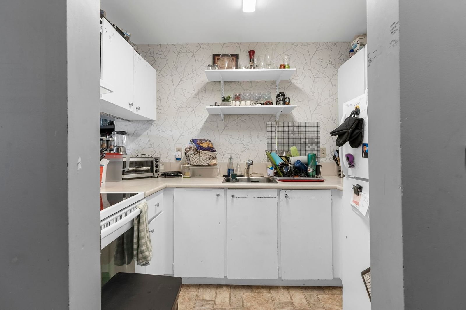 Listing Image 12