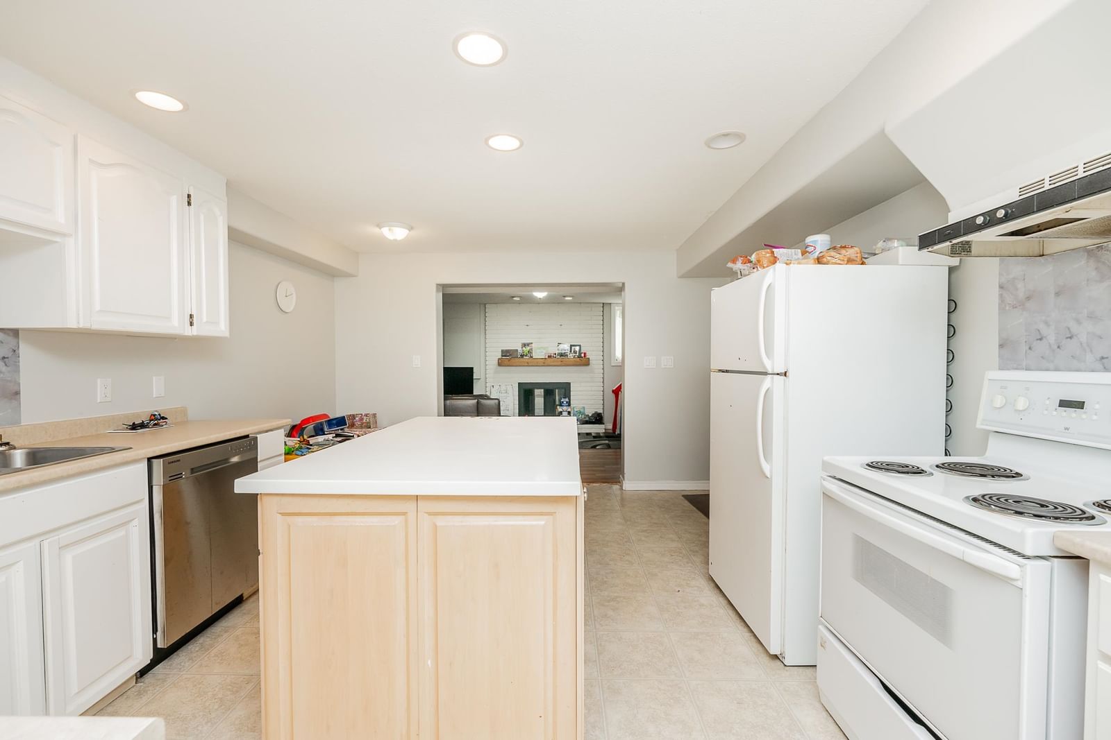 Listing Image 18