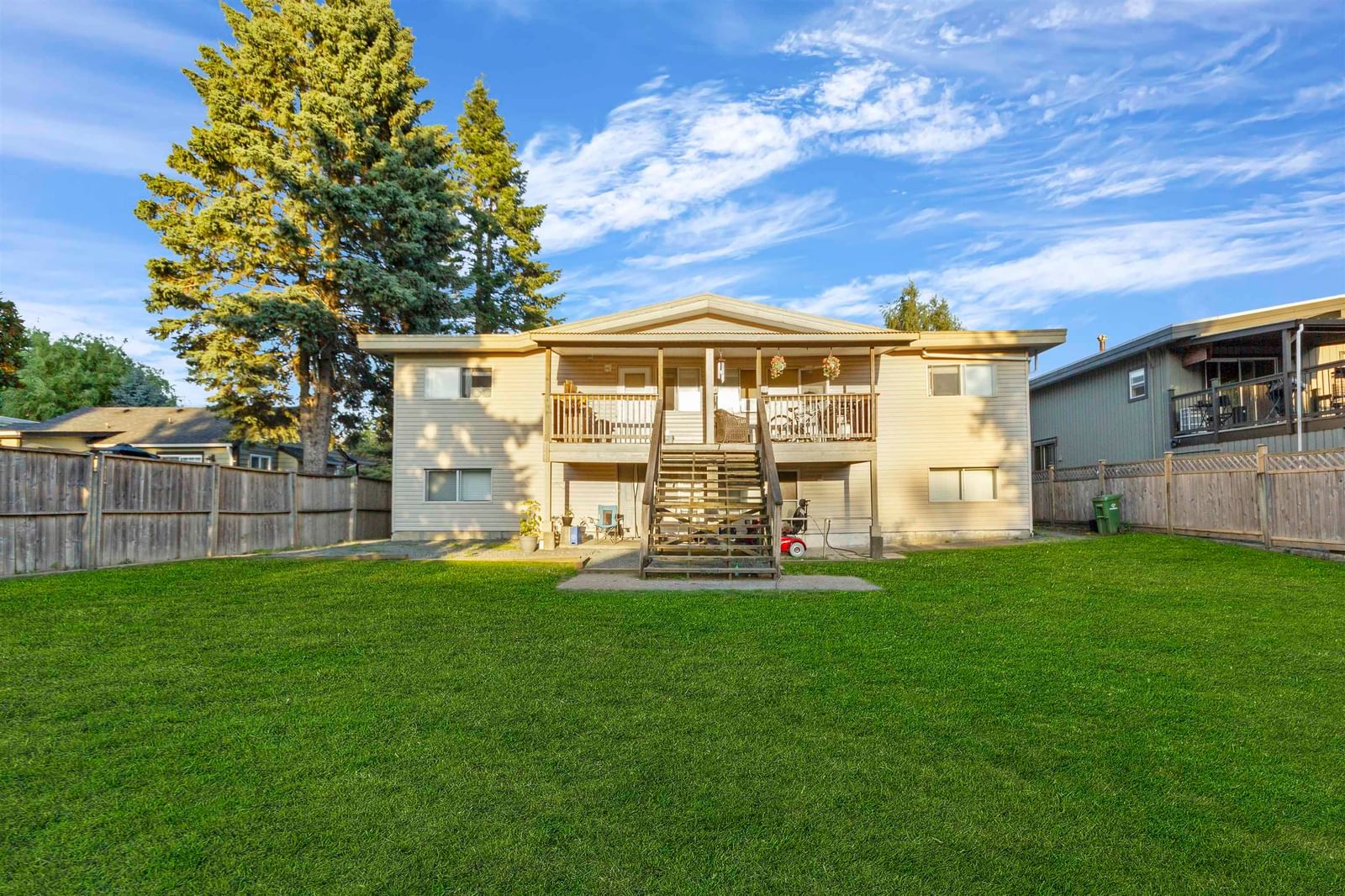 Listing Image 4