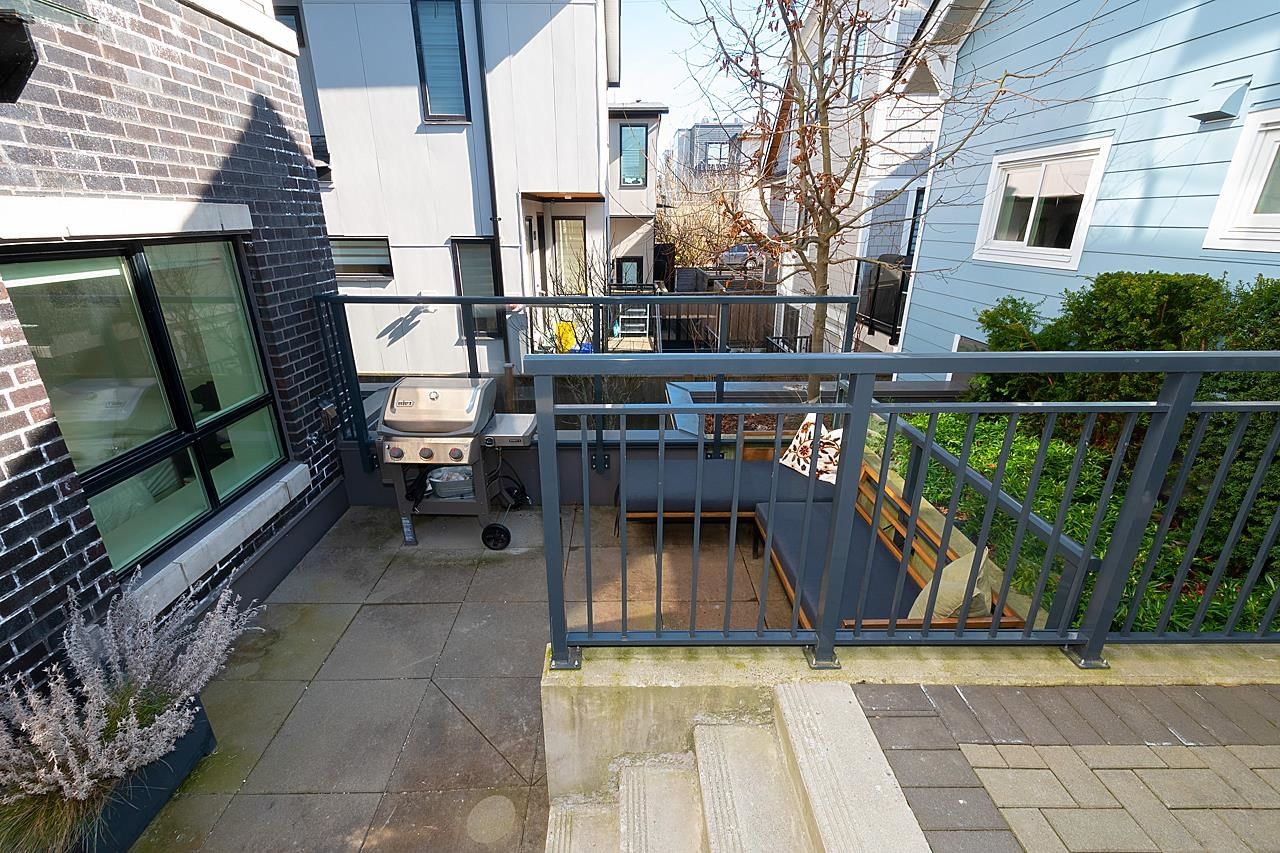 Listing Image 18